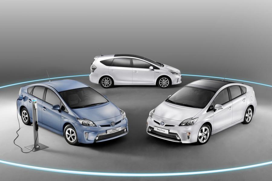  Toyota Prius 2012 года  (фото 12 из 40)